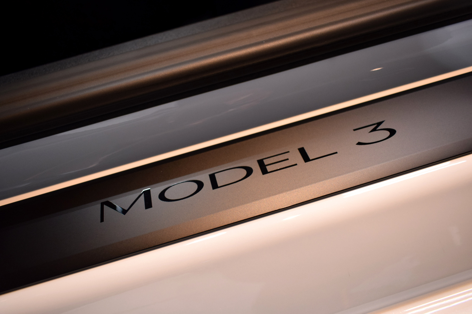 20221211tesla8.jpg